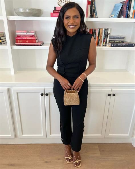 mindy ozempic|Mindy Kaling responds to criticism over 40lbs weight。